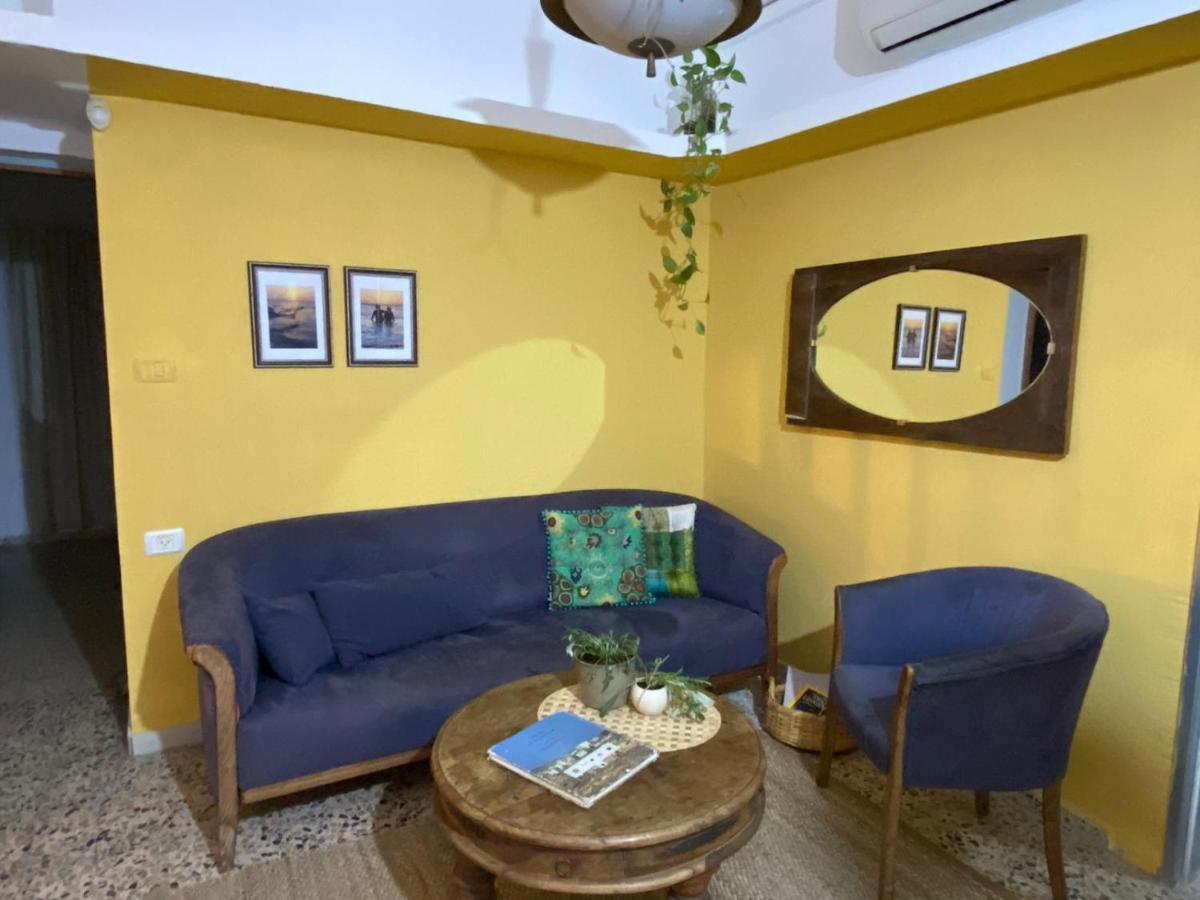 Juha's Guesthouse - Zarqa Bay Jisr ez Zarqa Extérieur photo