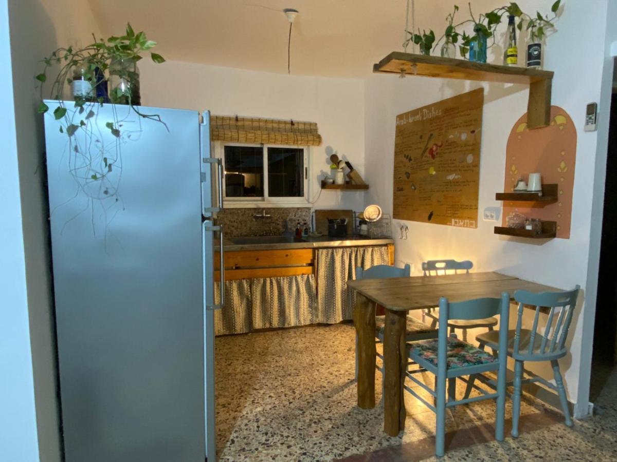 Juha's Guesthouse - Zarqa Bay Jisr ez Zarqa Extérieur photo